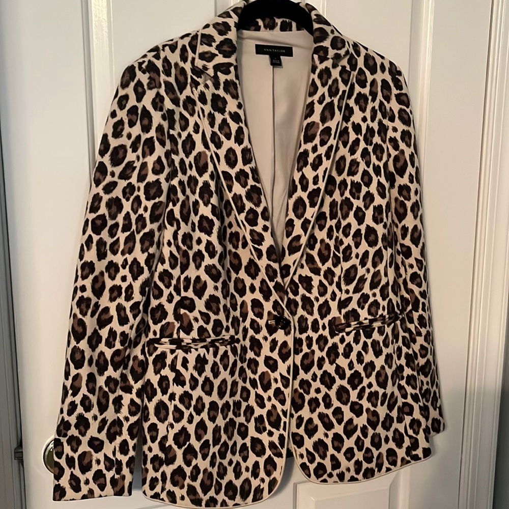 Ann Taylor Leopard Print Blazer in Beige, Brown, Black